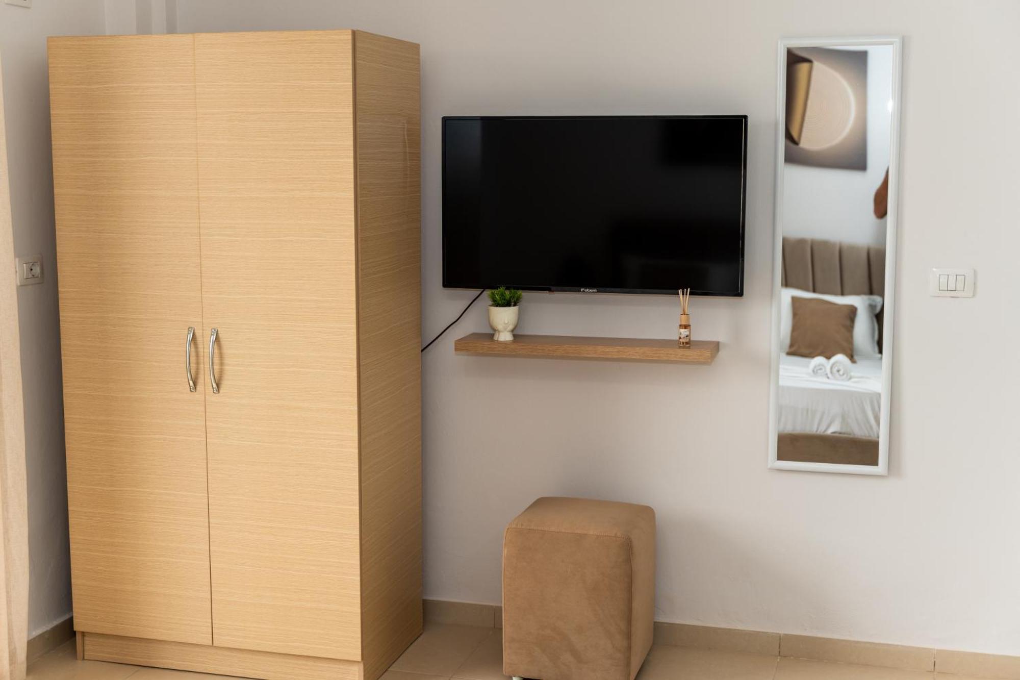 A&V Apartments Саранде Екстериор снимка