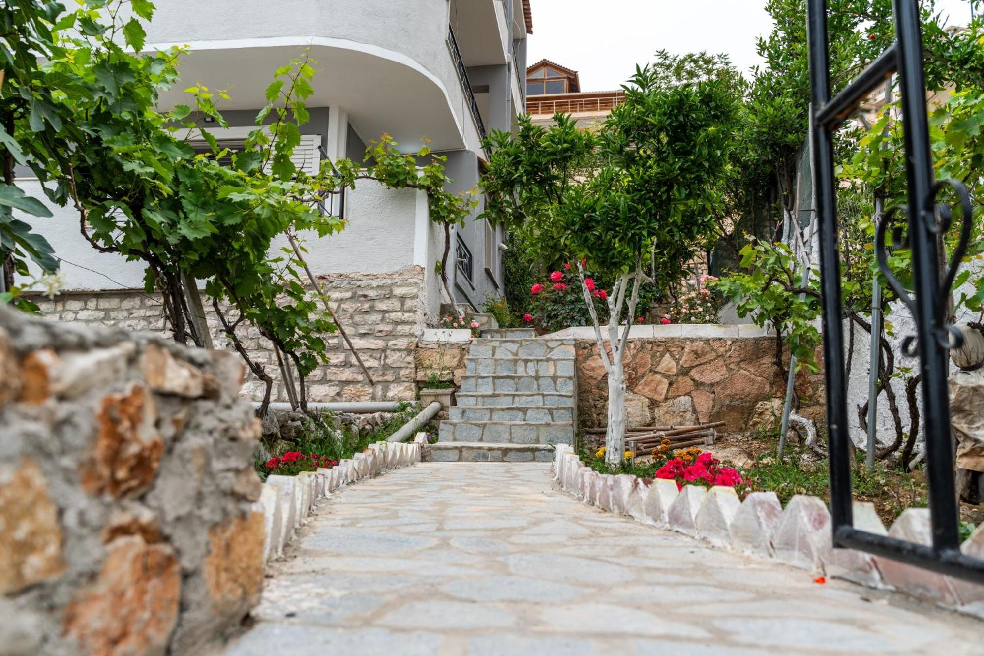 A&V Apartments Саранде Екстериор снимка