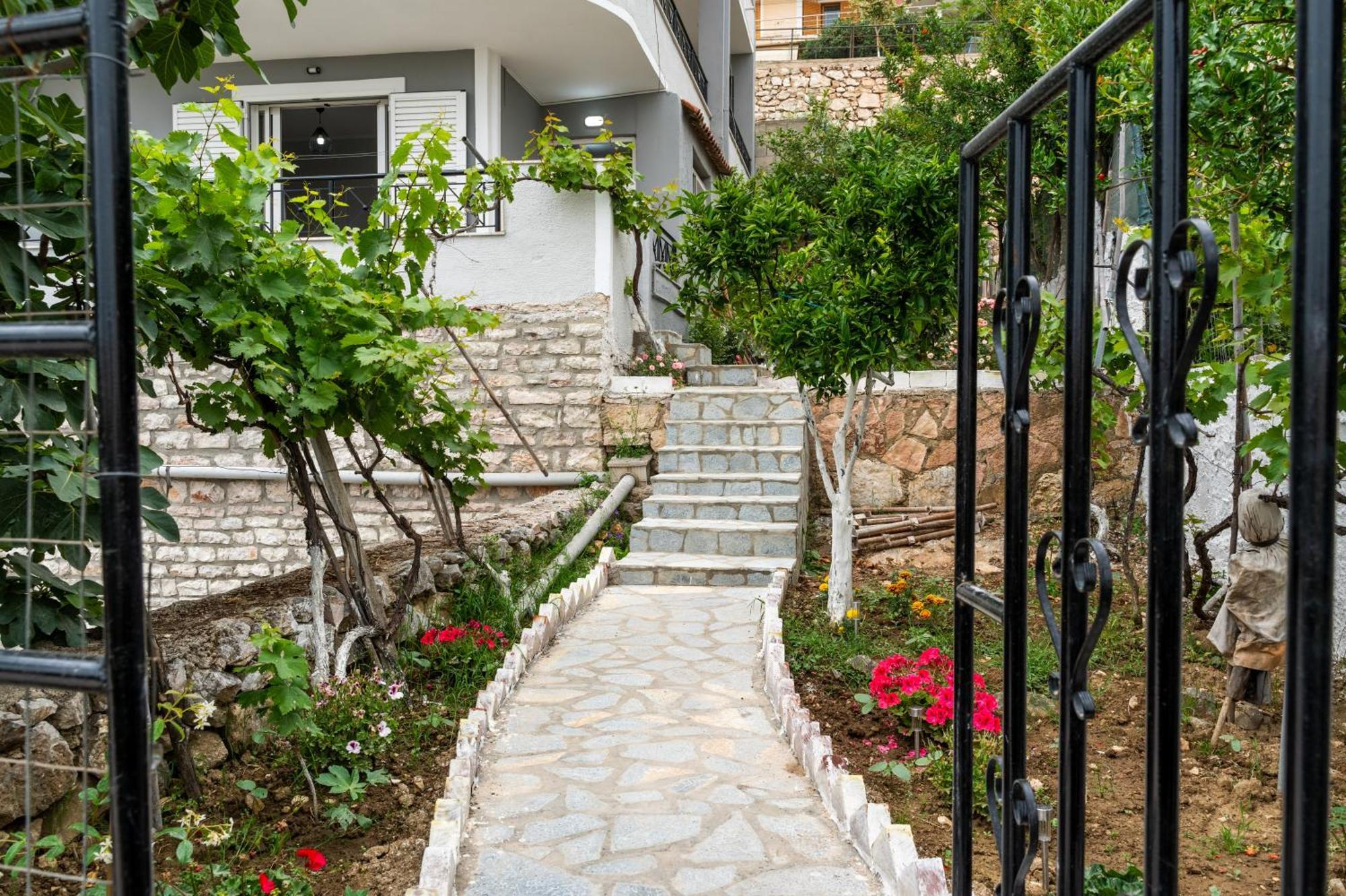 A&V Apartments Саранде Екстериор снимка